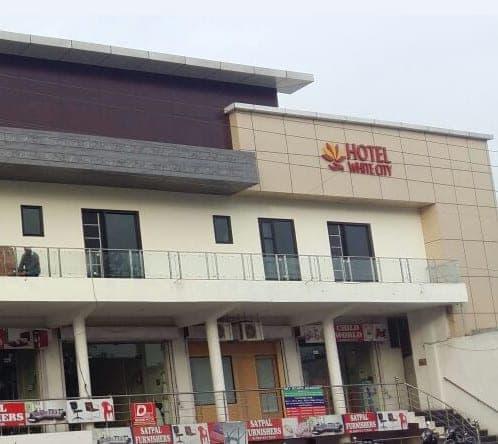 Oyo 30415 Hotel White City Anandpur  Exteriör bild